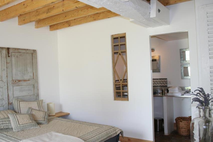 Le Rozet Bed & Breakfast Vendat Bagian luar foto