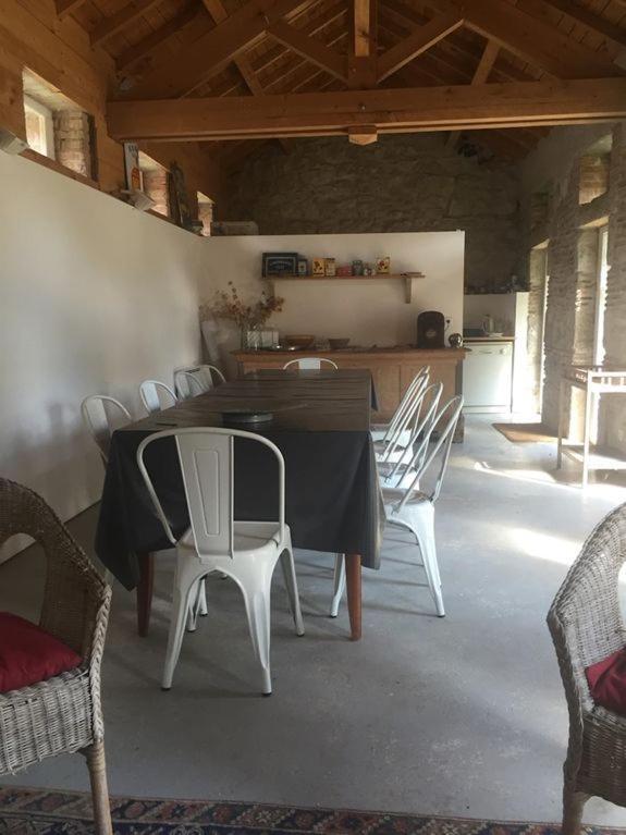 Le Rozet Bed & Breakfast Vendat Bagian luar foto