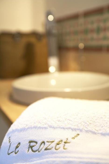 Le Rozet Bed & Breakfast Vendat Bagian luar foto